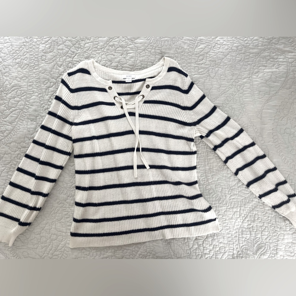 Old Navy drawstring nautical sweater 🌊🌞👙👖